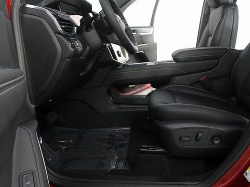 New 2026 GMC Acadia Elevation image 18