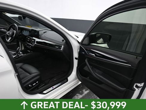 Used 2018 BMW M550i xDrive image 20
