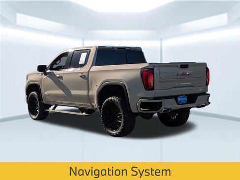 Used 2022 GMC Sierra 1500 AT4 w/ AT4 Preferred Package AWD/4WD image 4
