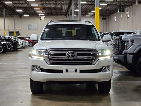 Used 2019 Toyota Land Cruiser AWD/4WD image 2