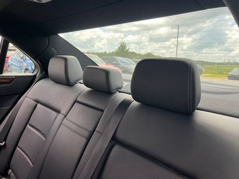 Used 2016 Mercedes-Benz E 350 Sedan w/ Keyless Go Package image 19