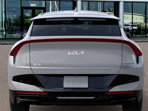 New 2025 Kia EV6 Wind image 13