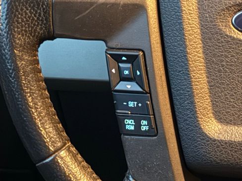 Used 2013 Ford F150 Lariat w/ Luxury Equipment Group image 28