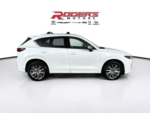Used 2024 MAZDA CX-5 Signature AWD/4WD image 9