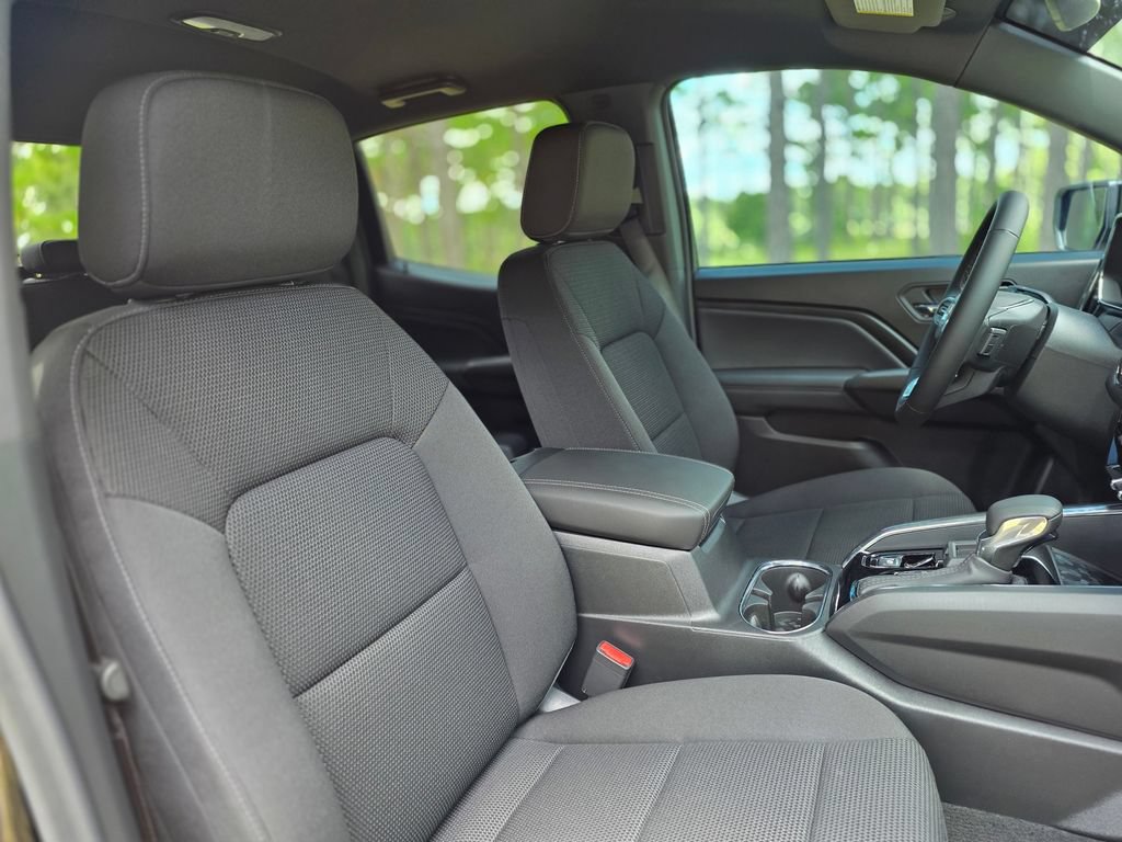 New 2026 GMC Canyon Elevation w/ Convenience Package RWD image 25