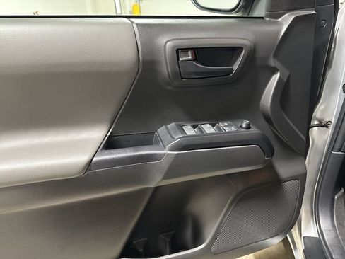 Used 2023 Toyota Tacoma SR AWD/4WD image 20