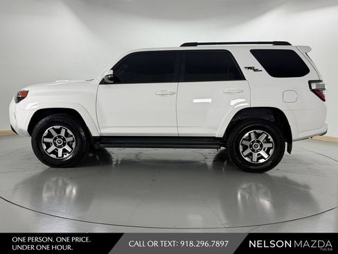 Used 2023 Toyota 4Runner TRD Off-Road Premium AWD/4WD image 9