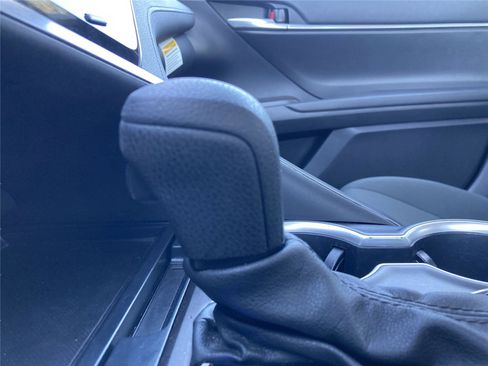 Used 2024 Toyota Camry LE image 16