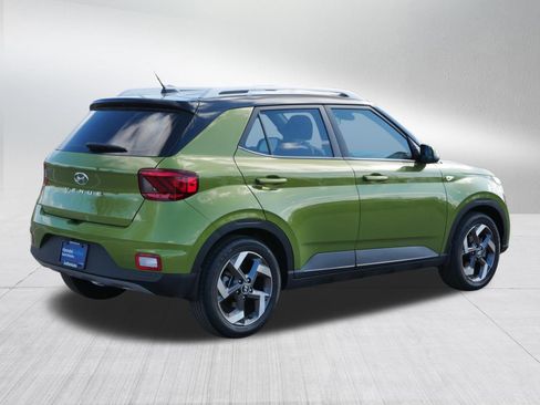 Certified 2023 Hyundai Venue SEL FWD image 7