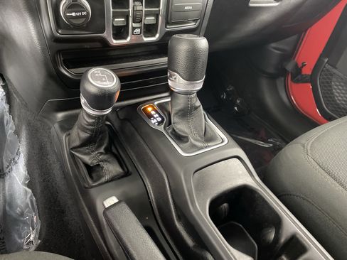Used 2023 Jeep Wrangler Unlimited Sport AWD/4WD image 29