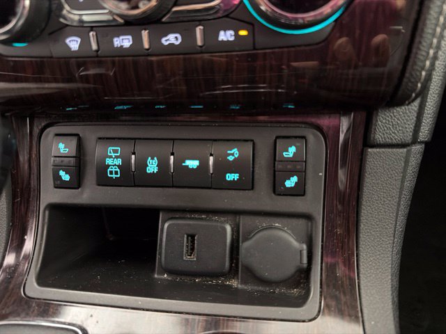 Used 2017 Chevrolet Traverse LT AWD/4WD image 25