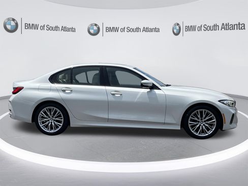 Used 2023 BMW 330i Sedan w/ Driving Assistance Package RWD image 28