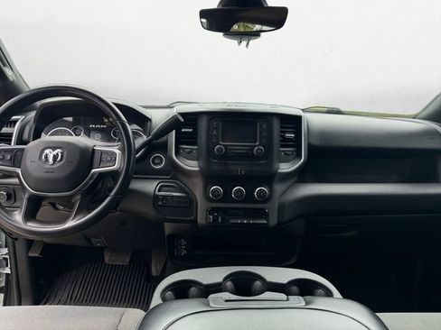 Used 2024 RAM 3500 Big Horn AWD/4WD image 10