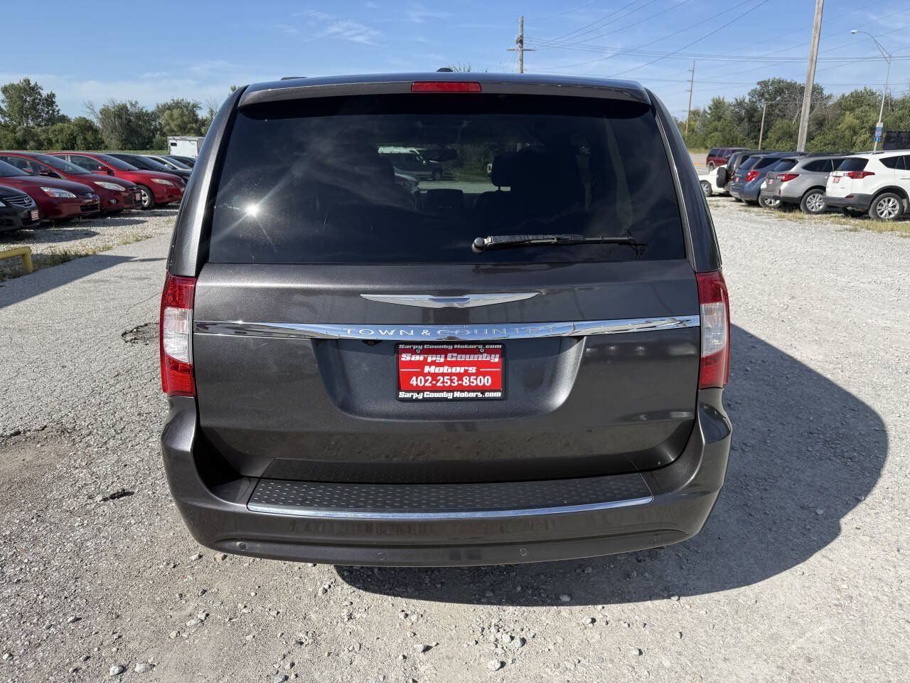 Used 2016 Chrysler Town & Country Touring-L w/ Driver Convenience Group FWD image 4