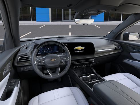 New 2026 Chevrolet Traverse High Country w/ LPO, Floor Liner Package FWD image 39