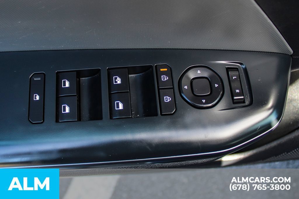Used 2025 Kia K4 FWD image 39
