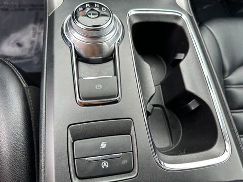 Used 2020 Ford Fusion SE image 20
