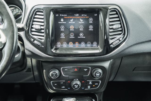 Used 2020 Jeep Compass Limited AWD/4WD image 18