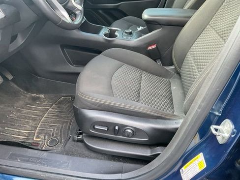 Used 2020 GMC Terrain SLE w/ Driver Convenience Package image 22