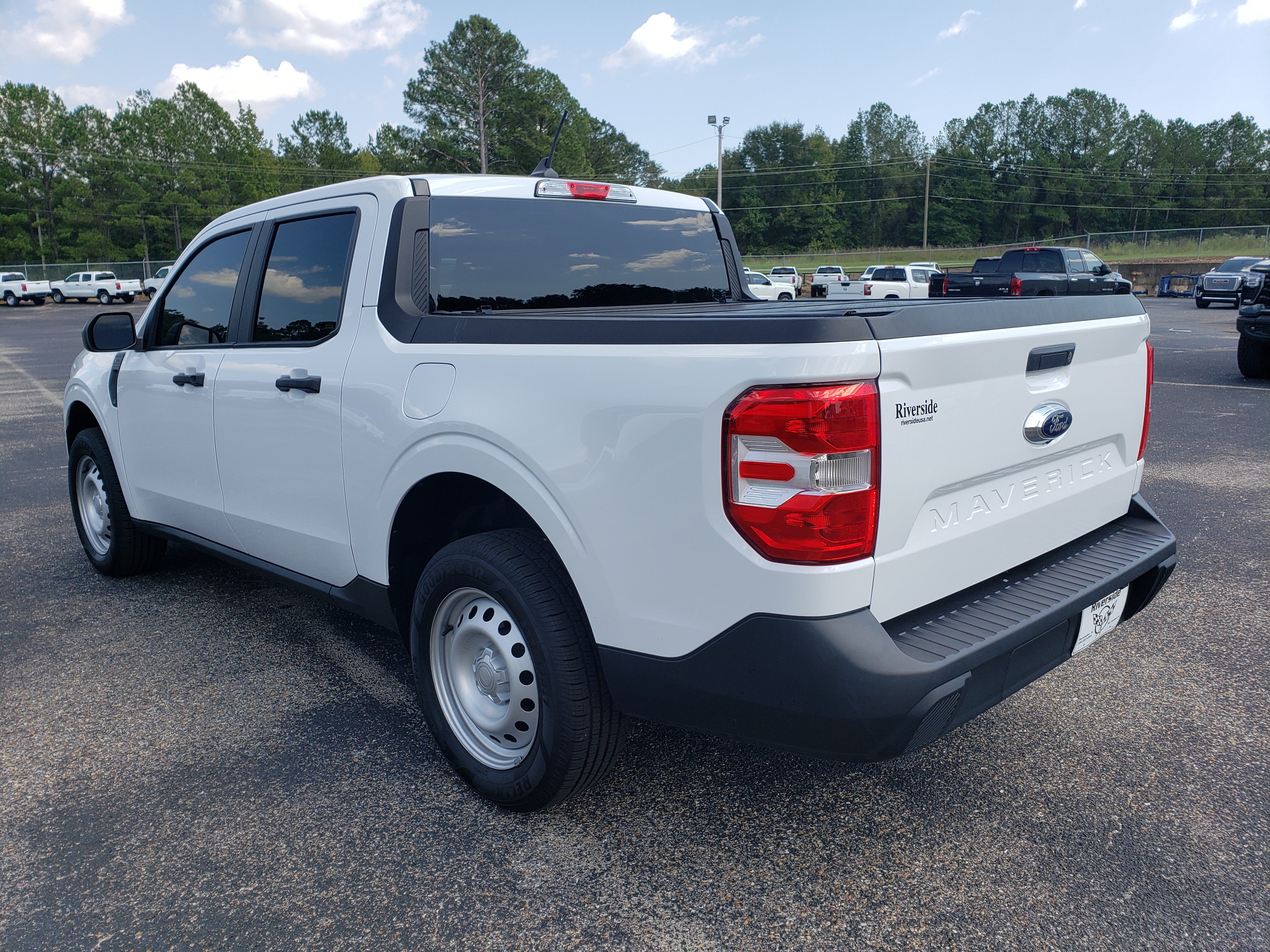 Used 2024 Ford Maverick XL FWD image 4