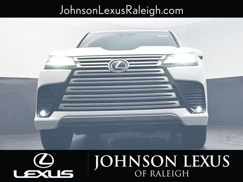 New 2026 Lexus LX 700h Luxury image 16