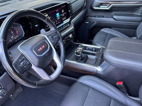 Used 2024 GMC Sierra 1500 SLT w/ SLT Premium Plus Package AWD/4WD image 10