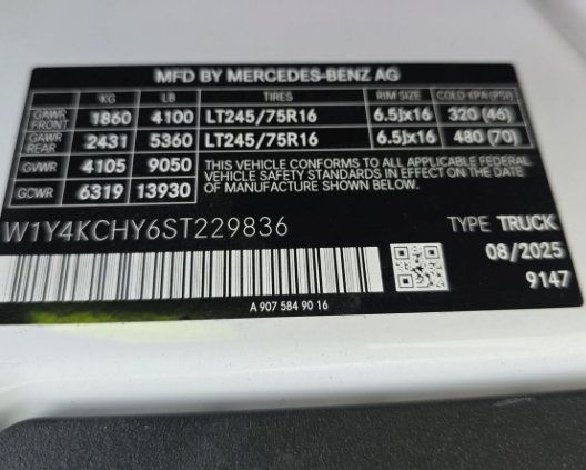 Used 2025 Mercedes-Benz Sprinter 2500 image 9