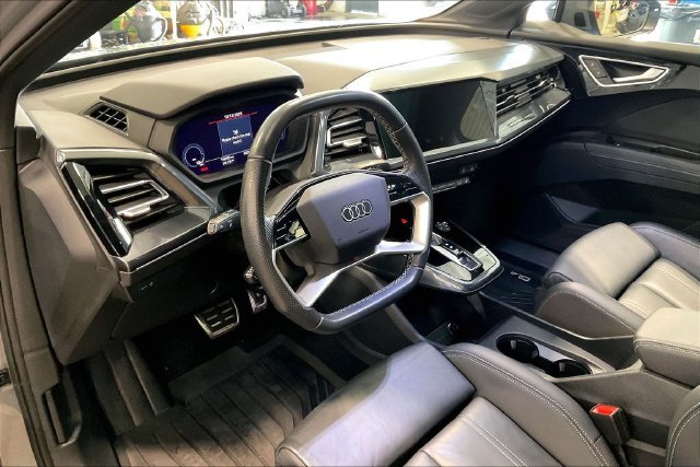 Used 2024 Audi Q4 e-tron Premium Plus AWD/4WD image 14