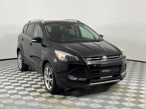 Used 2015 Ford Escape Titanium w/ Equipment Group 301A AWD/4WD image 3