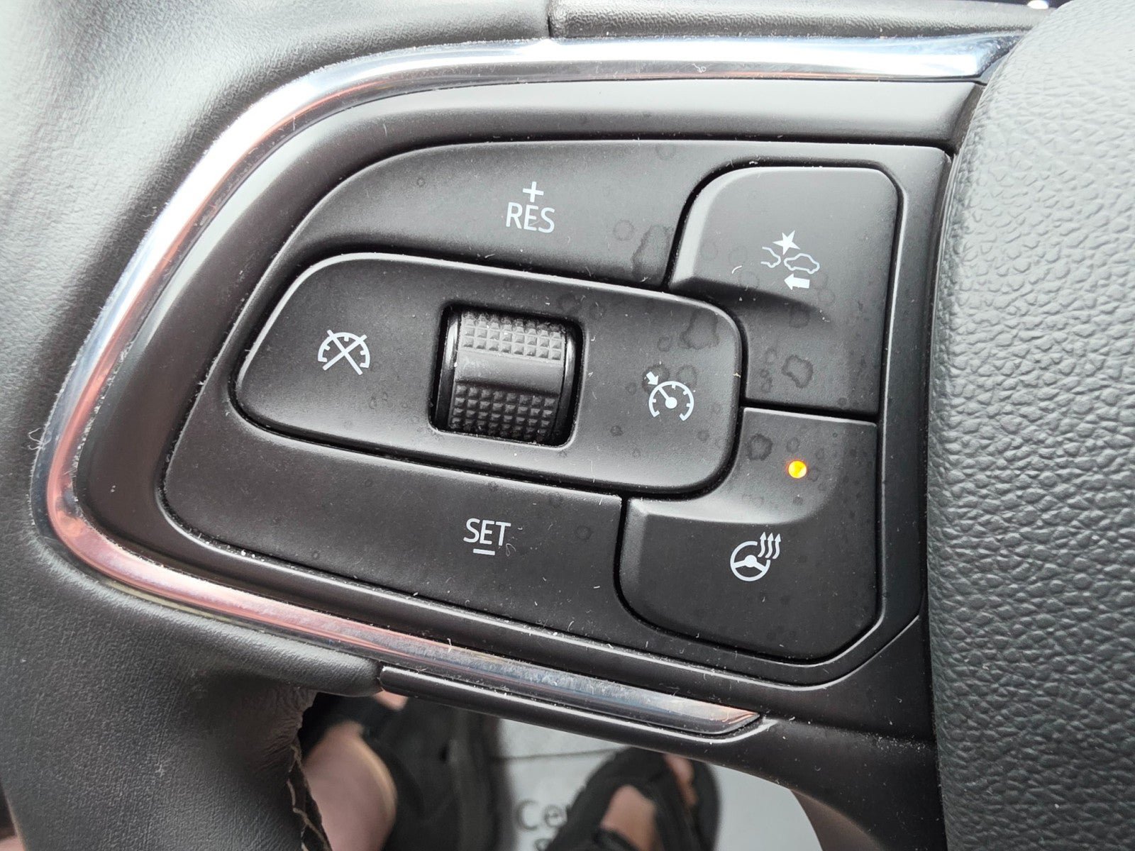 Used 2021 Buick Envision Essence w/ Technology Package I AWD/4WD image 43