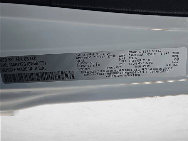 Used 2025 Jeep Wrangler Unlimited Rubicon w/ Safety Group AWD/4WD image 14