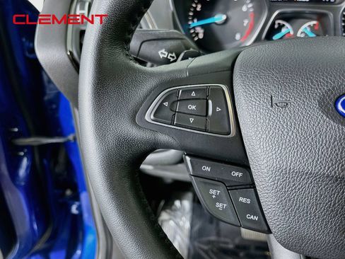 Used 2017 Ford Escape Titanium AWD/4WD image 15