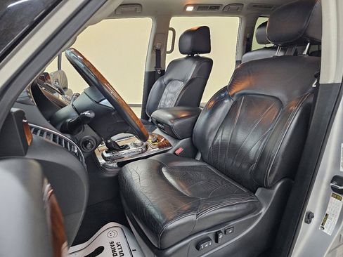Used 2015 INFINITI QX80 4WD w/ Deluxe Technology Package image 19