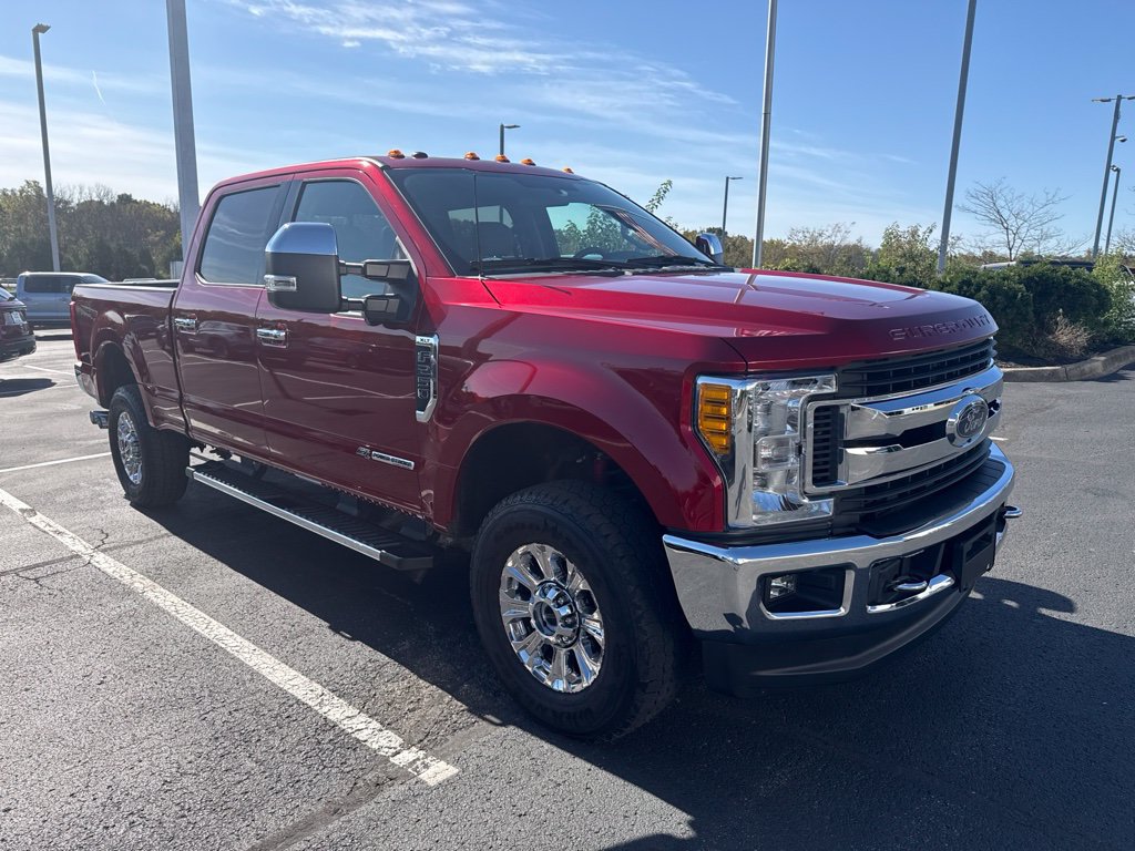 Used 2017 Ford F250 XLT w/ XLT Premium Package AWD/4WD image 2