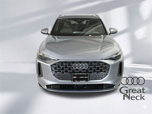 Certified 2025 Audi Q5 Premium w/ Convenience Package AWD/4WD image 23