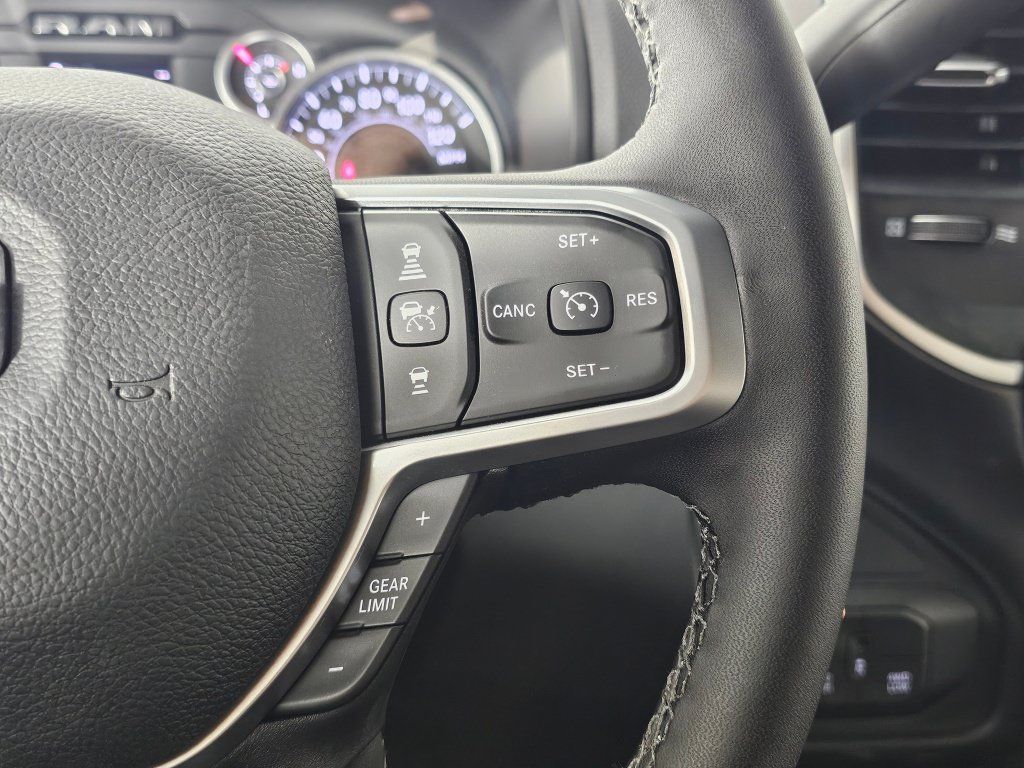New 2026 RAM 3500 Big Horn AWD/4WD image 26