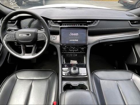 Used 2024 Jeep Grand Cherokee Limited 4xe image 16