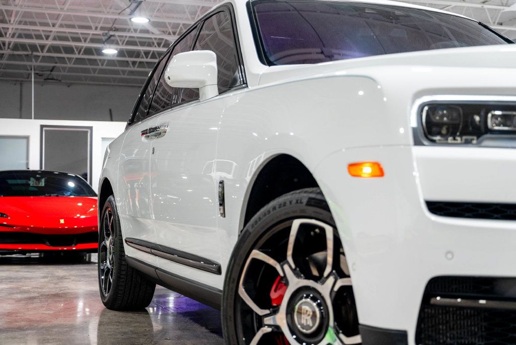 Used 2022 Rolls-Royce Cullinan Black Badge AWD/4WD image 10