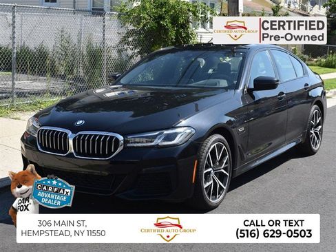 Used 2023 BMW 530e xDrive w/ Premium Package AWD/4WD image 1