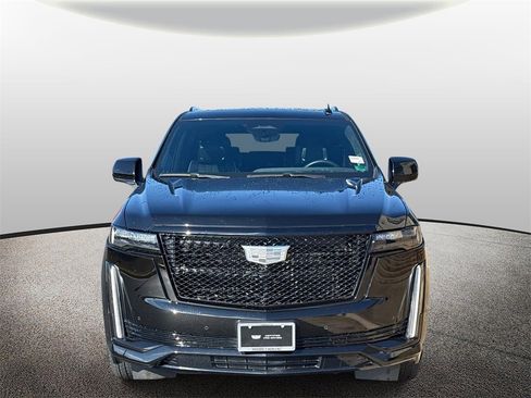 Certified 2024 Cadillac Escalade ESV Sport Platinum image 8