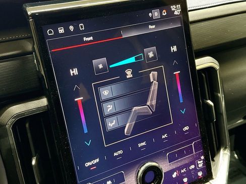 Used 2024 GMC Acadia Elevation image 18