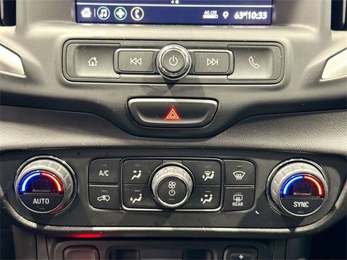 Used 2021 GMC Terrain SLE w/ Driver Convenience Package image 13