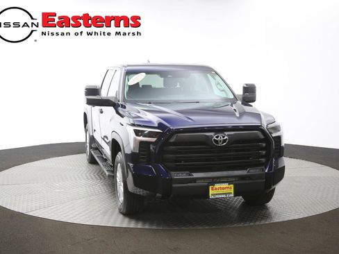 Used 2022 Toyota Tundra SR5 w/ SR5 Convenience Package image 51