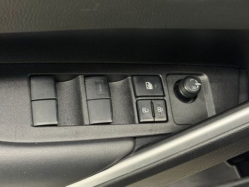 Used 2025 Toyota Corolla Cross AWD Hybrid w/ Convenience Package image 20