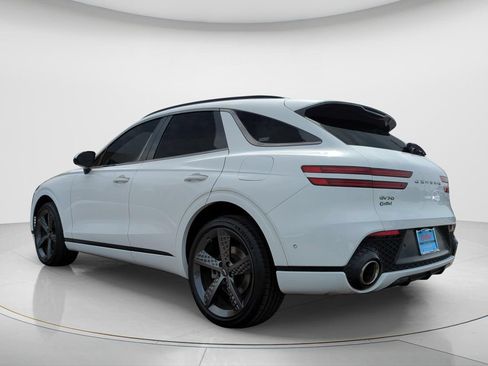 Used 2022 Genesis GV70 2.5T w/ Sport Prestige Package AWD/4WD image 7
