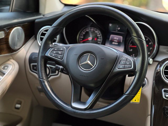 Used 2019 Mercedes-Benz GLC 300 image 28