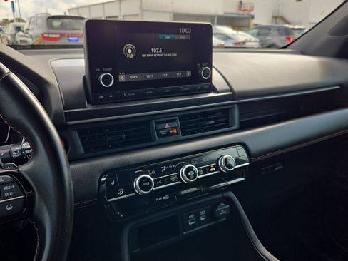 Used 2023 Honda Pilot Sport image 22