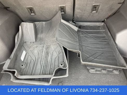 Used 2021 Chevrolet Equinox LT FWD image 33