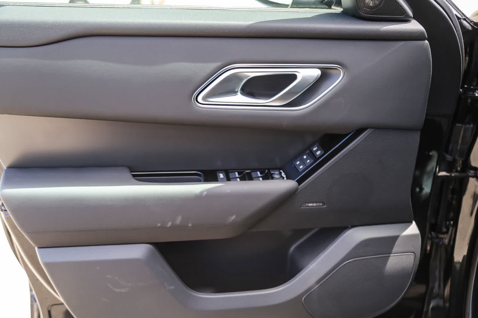 New 2026 Land Rover Range Rover Velar S AWD/4WD image 20