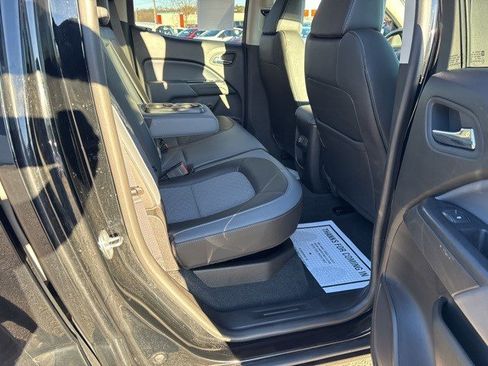 Used 2021 Chevrolet Colorado Z71 w/ Z71 Midnight Edition image 16